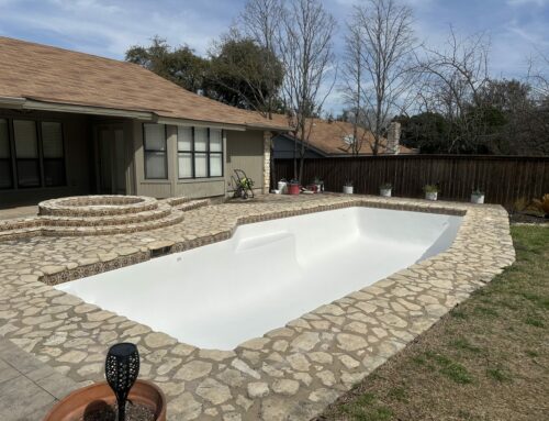 Embrace the Texas Summer with a Resurfaced Fiberglass Pool